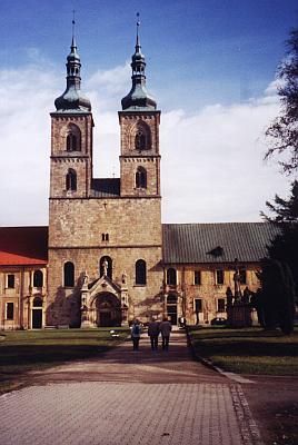 kloster tepla eingang