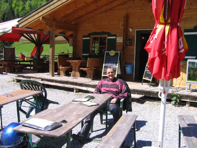 neuimg_1814.jpg - Erste Pause in den österreichischen Alpen