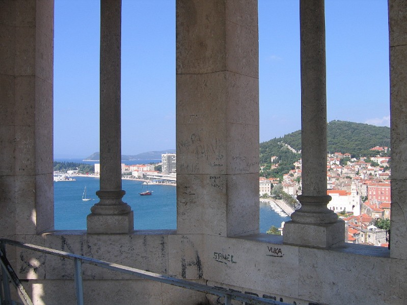 neuimg_1917.jpg - Split