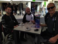 2022-10-15-11h50m53  Pause in Sort ( sehr viele Motorradfahrer hier )