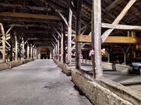2022-10-26-20h47m50  altes Speicherhaus in ... Gleich nebenan haben wir gut zu Abend gegessen.